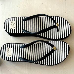 Crown & Ivy Black and White Striped Sandals